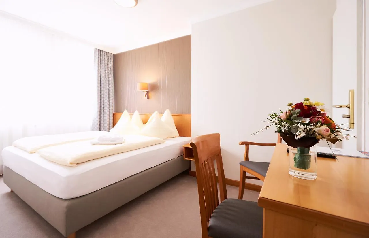 Hotel Alter Wirt Hallbergmoos Germany